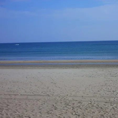 Duplex 6 Couchages Avec Terrasse, Vue Et Parking A Marseillan-plage - Fr-1-387-48